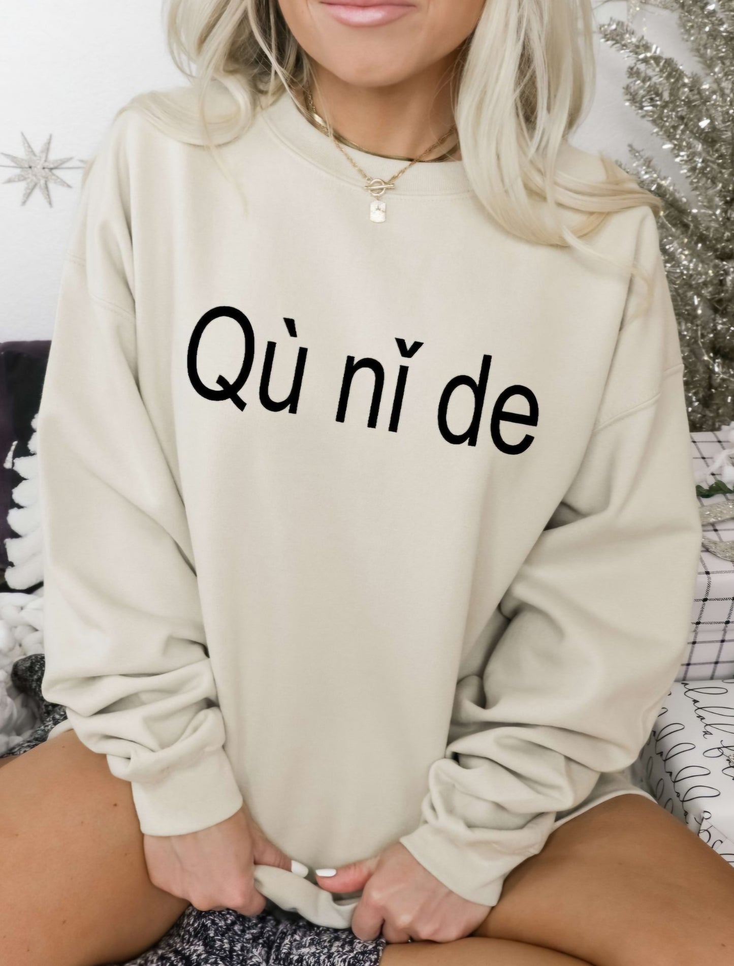 Qunide sweatshirt or tshirt rednote redbook