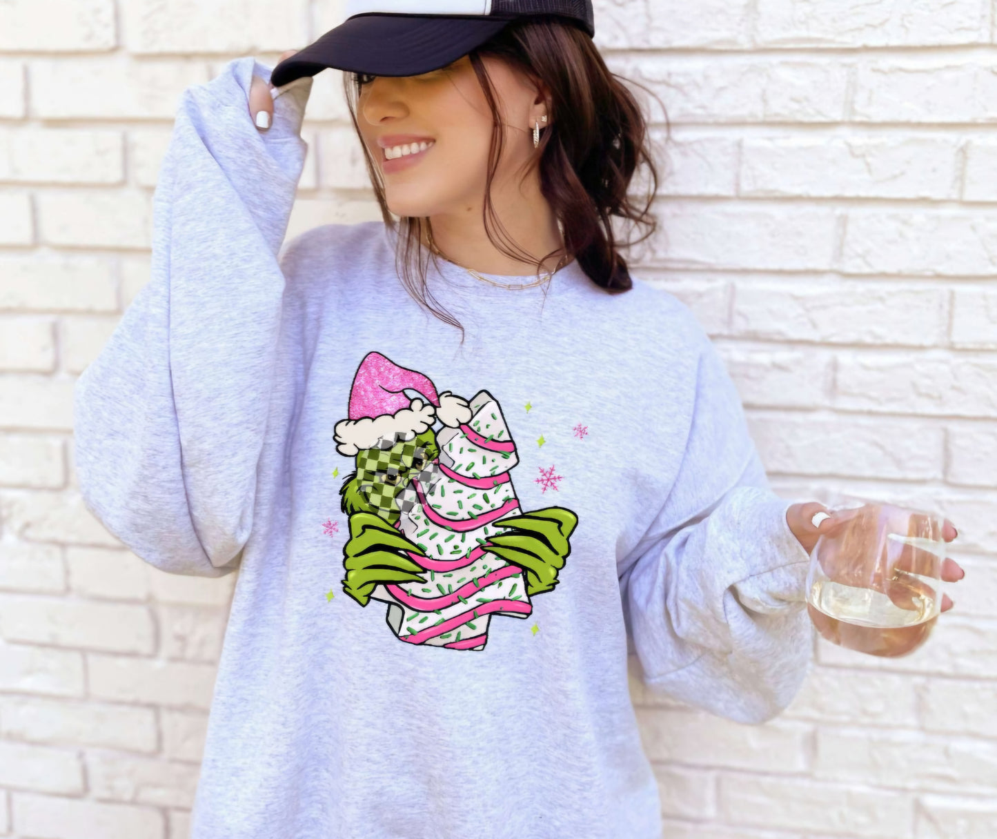 🎄 Cute Christmas Cake Sweatshirt – Gildan Ash Gray Holiday Crewneck 🎄